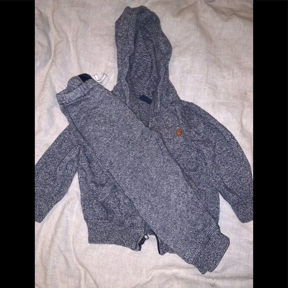 BabyGap sweatsuit size 12-18 months NWOT